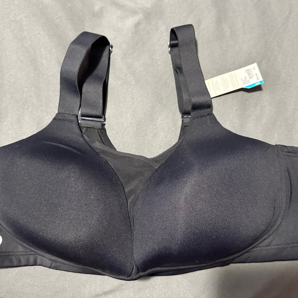 Livi active medium impact bra
